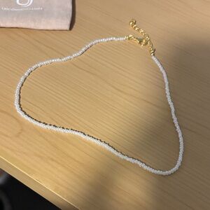 Uncommon James White and Gold Beaded Necklace